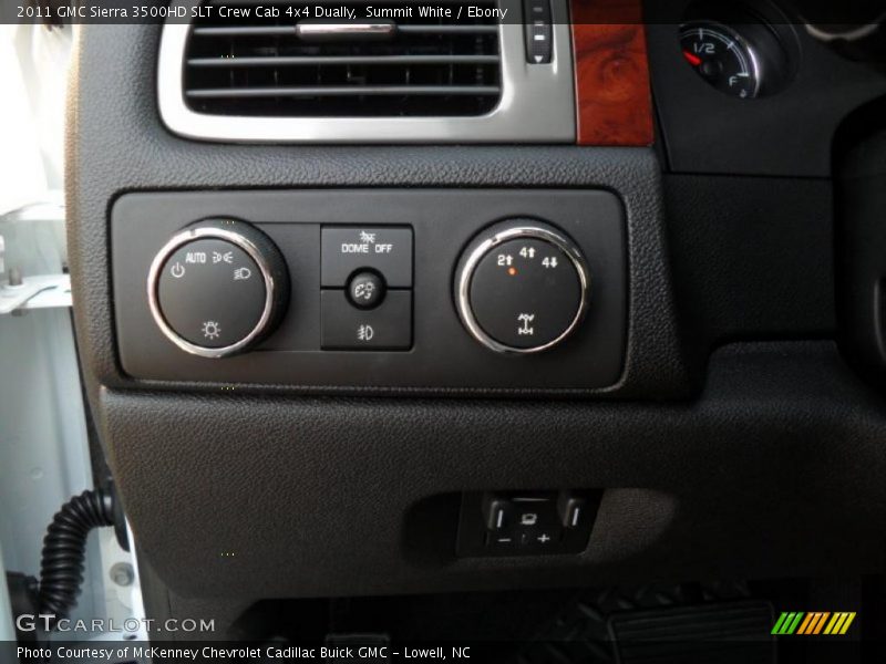 Summit White / Ebony 2011 GMC Sierra 3500HD SLT Crew Cab 4x4 Dually