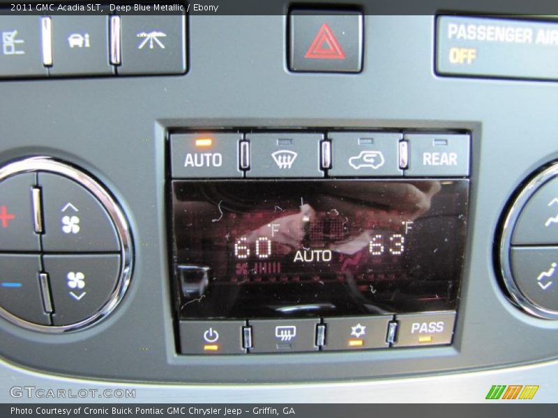 Controls of 2011 Acadia SLT