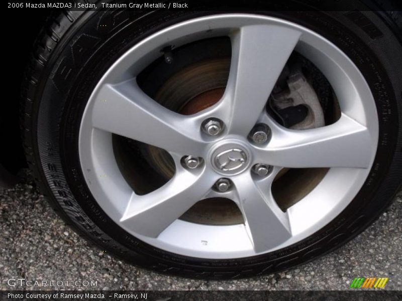  2006 MAZDA3 i Sedan Wheel