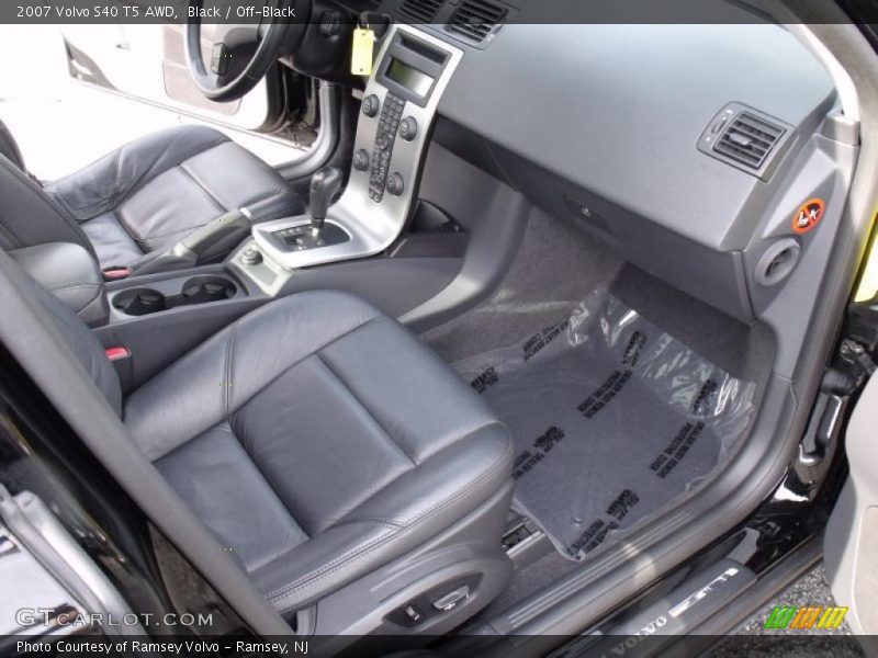 Black / Off-Black 2007 Volvo S40 T5 AWD