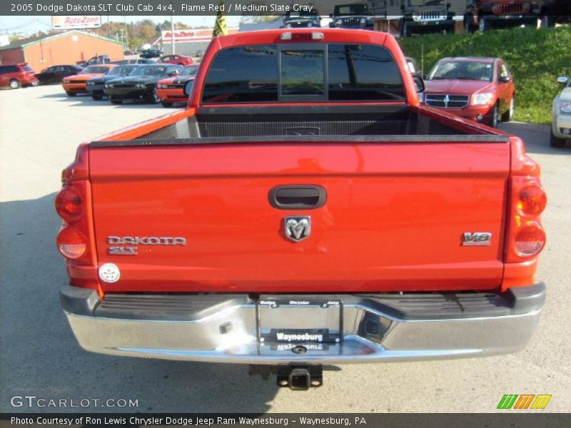 Flame Red / Medium Slate Gray 2005 Dodge Dakota SLT Club Cab 4x4
