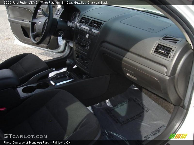 White Platinum Tri Coat Metallic / Charcoal Black 2009 Ford Fusion SE V6