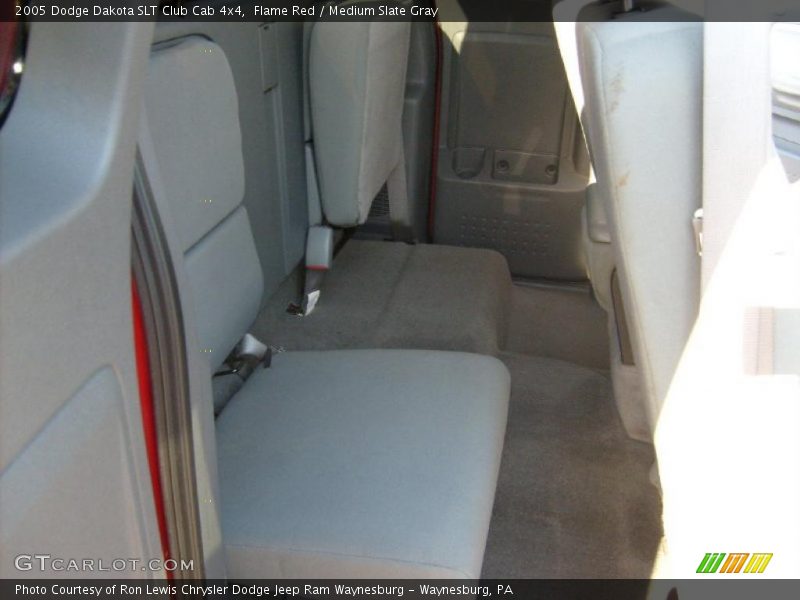Flame Red / Medium Slate Gray 2005 Dodge Dakota SLT Club Cab 4x4