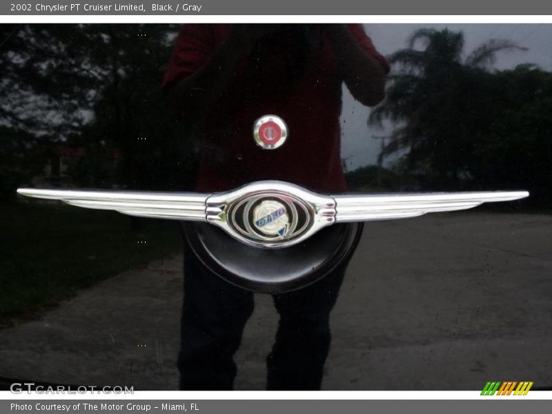 Black / Gray 2002 Chrysler PT Cruiser Limited