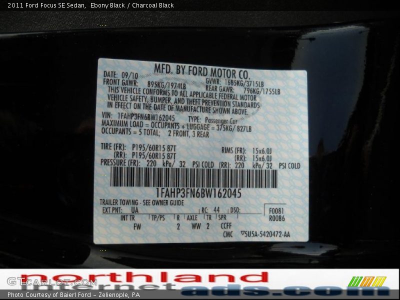 Ebony Black / Charcoal Black 2011 Ford Focus SE Sedan