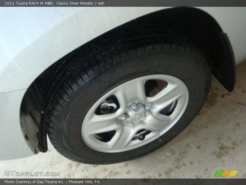 Classic Silver Metallic / Ash 2011 Toyota RAV4 I4 4WD