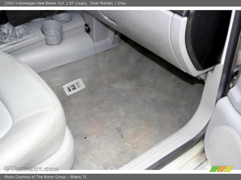 Silver Metallic / Grey 2000 Volkswagen New Beetle GLX 1.8T Coupe