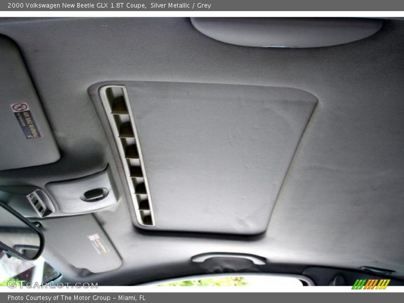 Silver Metallic / Grey 2000 Volkswagen New Beetle GLX 1.8T Coupe