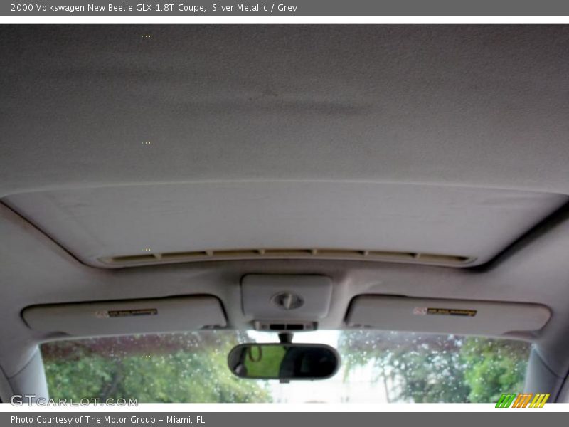 Silver Metallic / Grey 2000 Volkswagen New Beetle GLX 1.8T Coupe