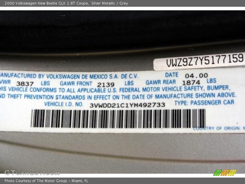Silver Metallic / Grey 2000 Volkswagen New Beetle GLX 1.8T Coupe