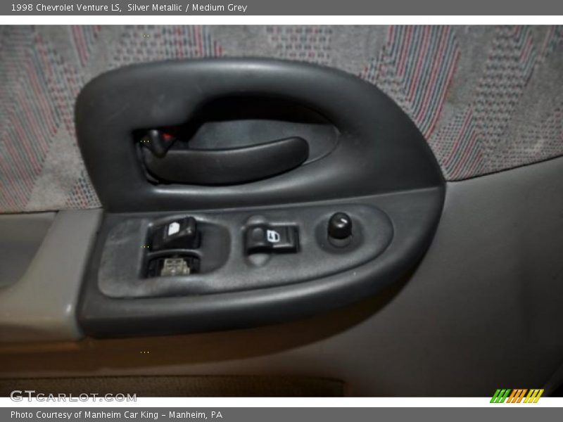 Silver Metallic / Medium Grey 1998 Chevrolet Venture LS