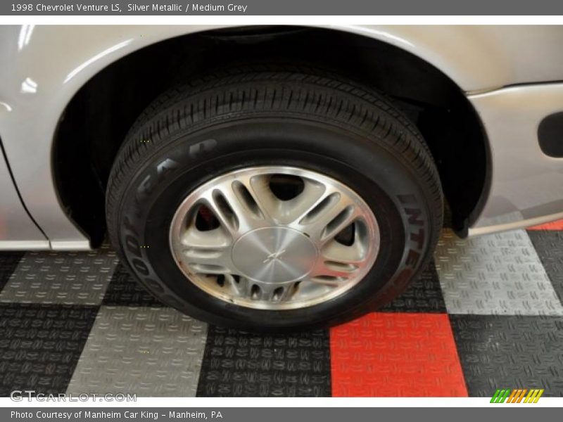  1998 Venture LS Wheel