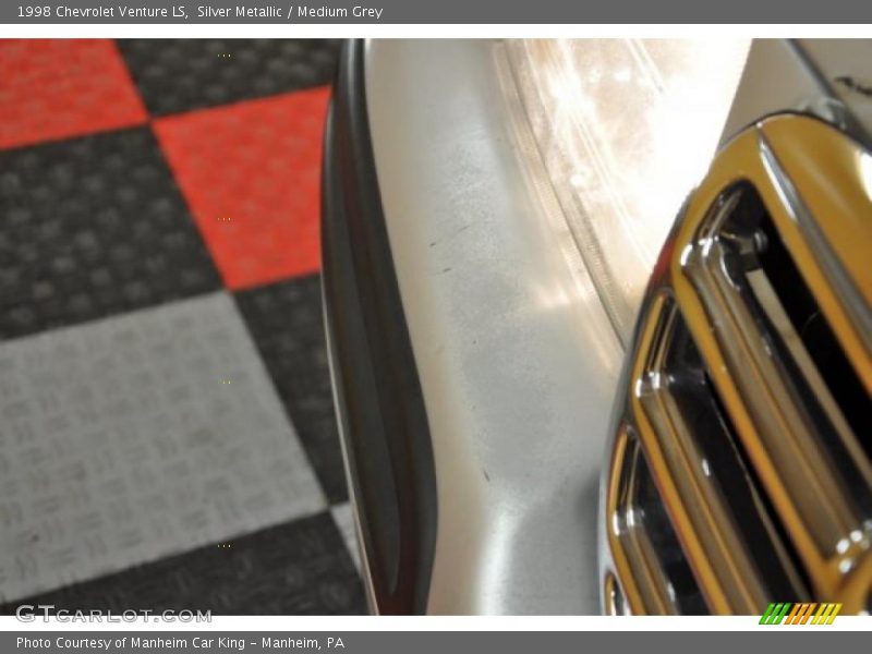 Silver Metallic / Medium Grey 1998 Chevrolet Venture LS