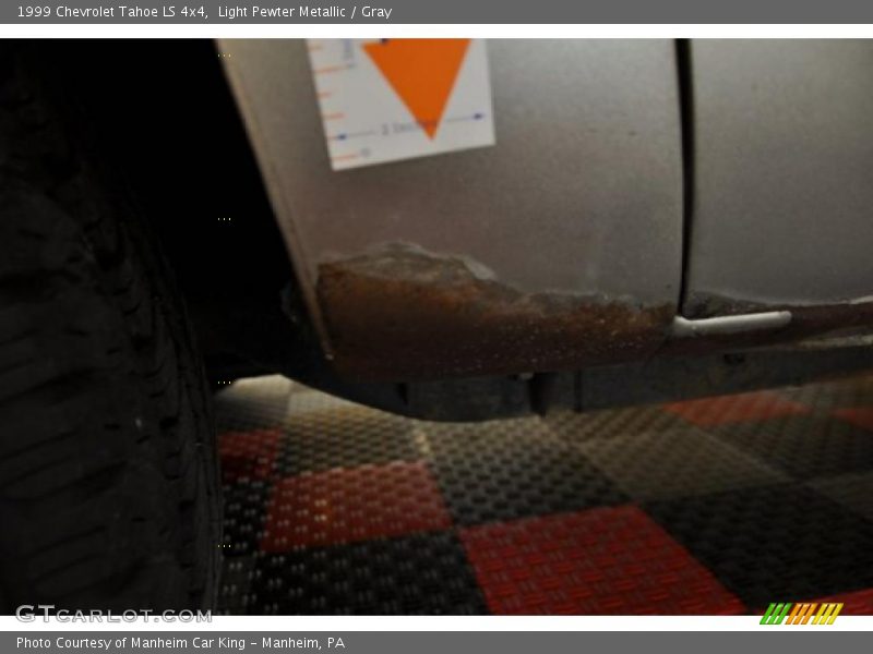 Light Pewter Metallic / Gray 1999 Chevrolet Tahoe LS 4x4