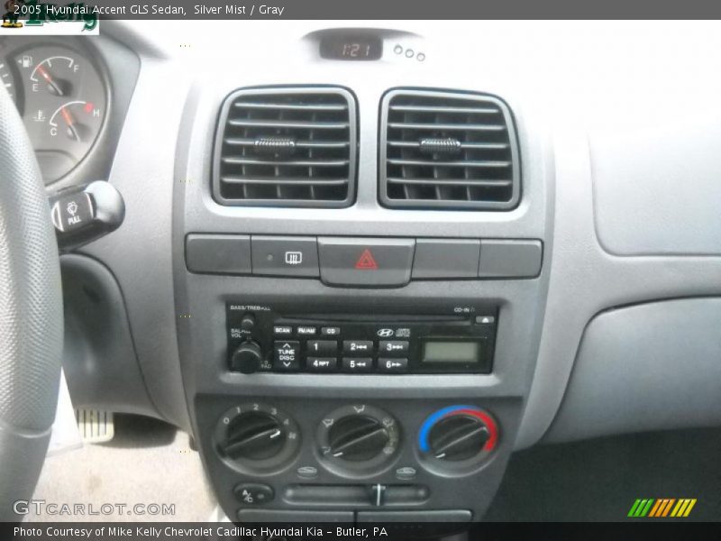 Silver Mist / Gray 2005 Hyundai Accent GLS Sedan