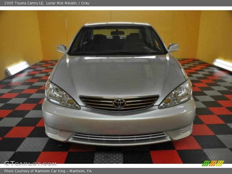 Lunar Mist Metallic / Gray 2005 Toyota Camry LE
