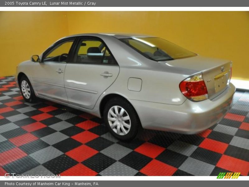 Lunar Mist Metallic / Gray 2005 Toyota Camry LE