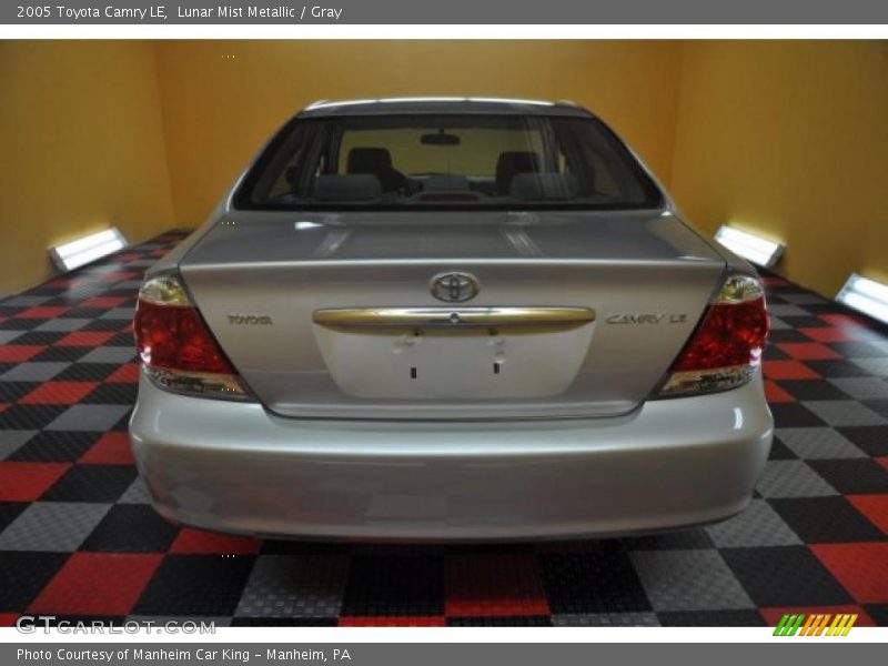 Lunar Mist Metallic / Gray 2005 Toyota Camry LE