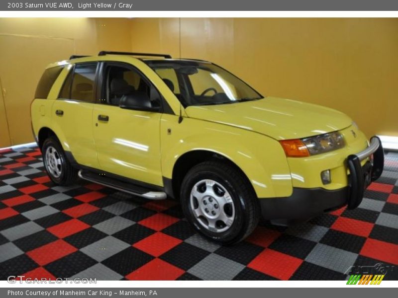 Light Yellow / Gray 2003 Saturn VUE AWD