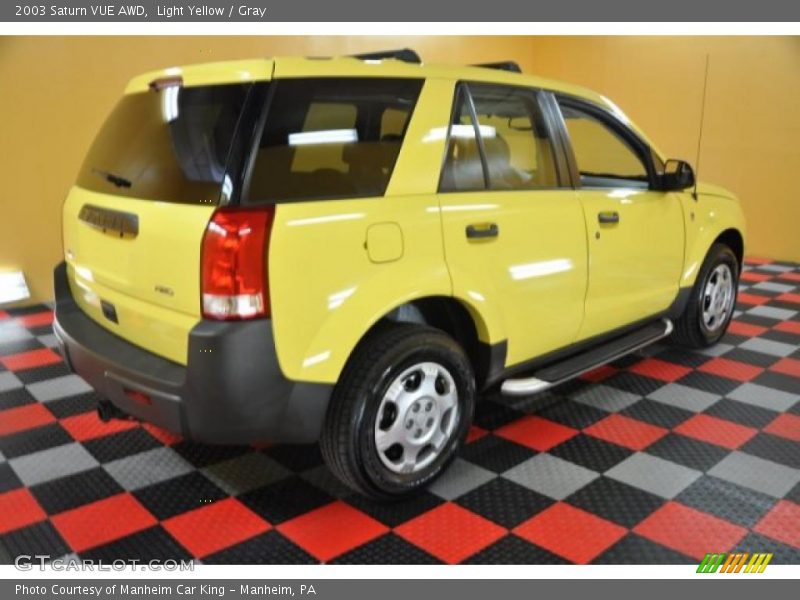 Light Yellow / Gray 2003 Saturn VUE AWD