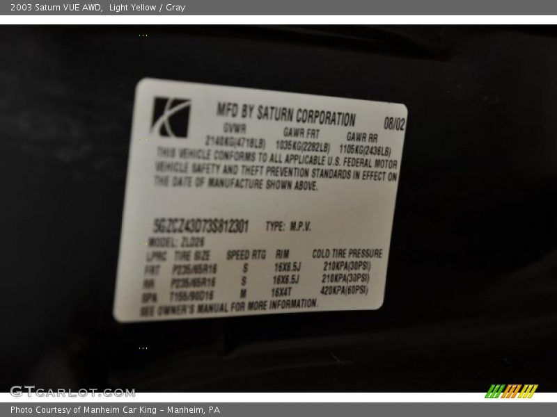 Light Yellow / Gray 2003 Saturn VUE AWD