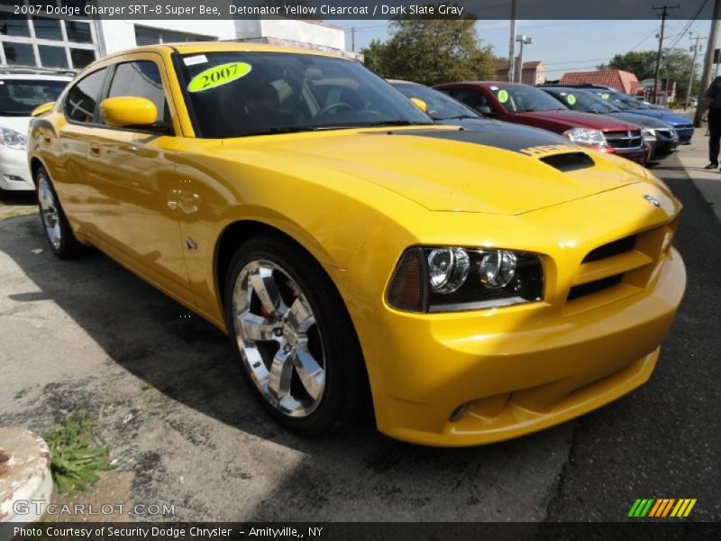 Detonator Yellow Clearcoat / Dark Slate Gray 2007 Dodge Charger SRT-8 Super Bee