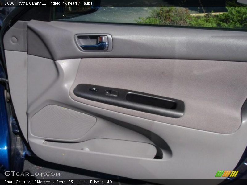 Indigo Ink Pearl / Taupe 2006 Toyota Camry LE