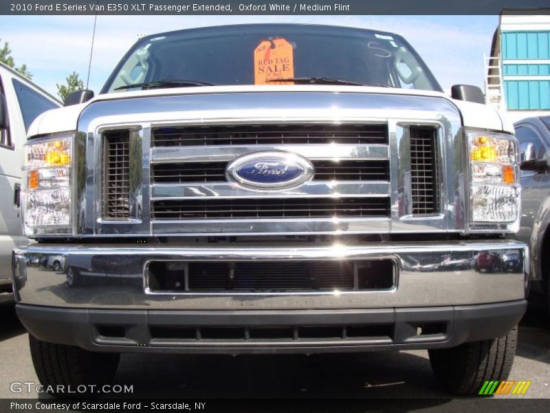 Oxford White / Medium Flint 2010 Ford E Series Van E350 XLT Passenger Extended