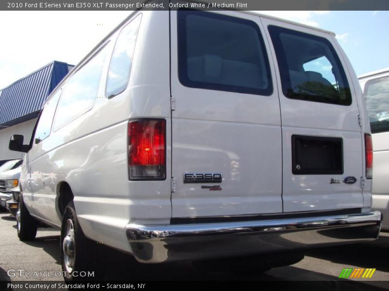 Oxford White / Medium Flint 2010 Ford E Series Van E350 XLT Passenger Extended