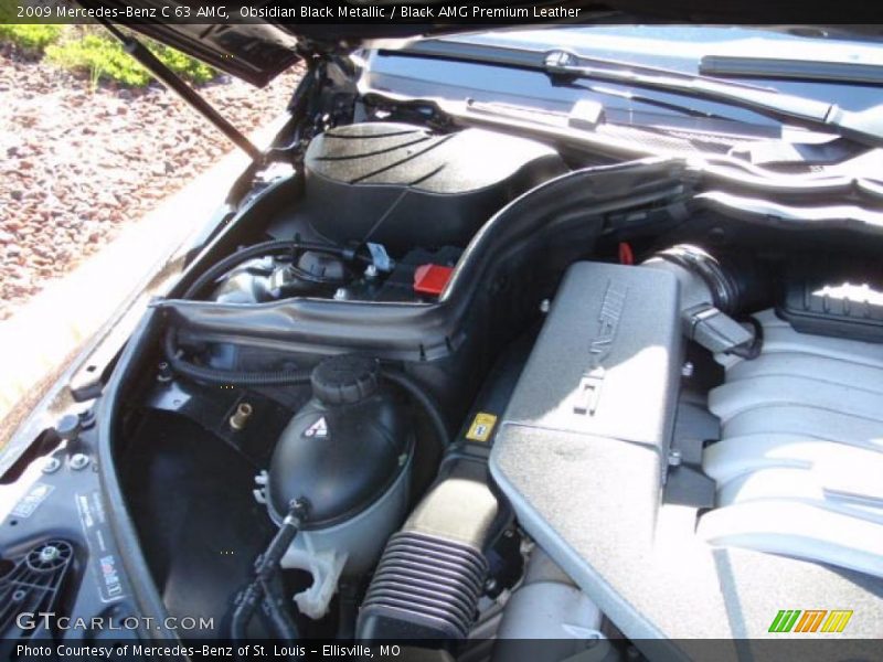  2009 C 63 AMG Engine - 6.3 Liter AMG DOHC 32-Valve V8