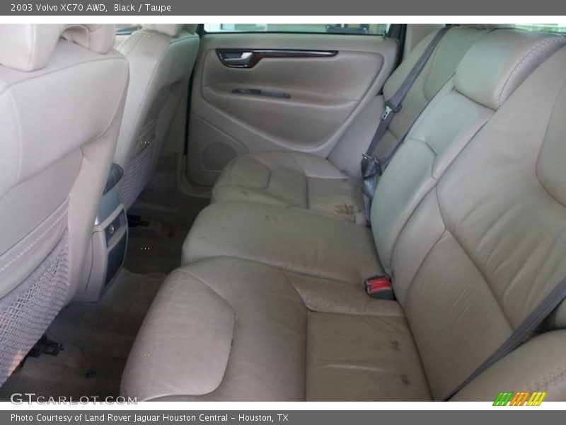  2003 XC70 AWD Taupe Interior
