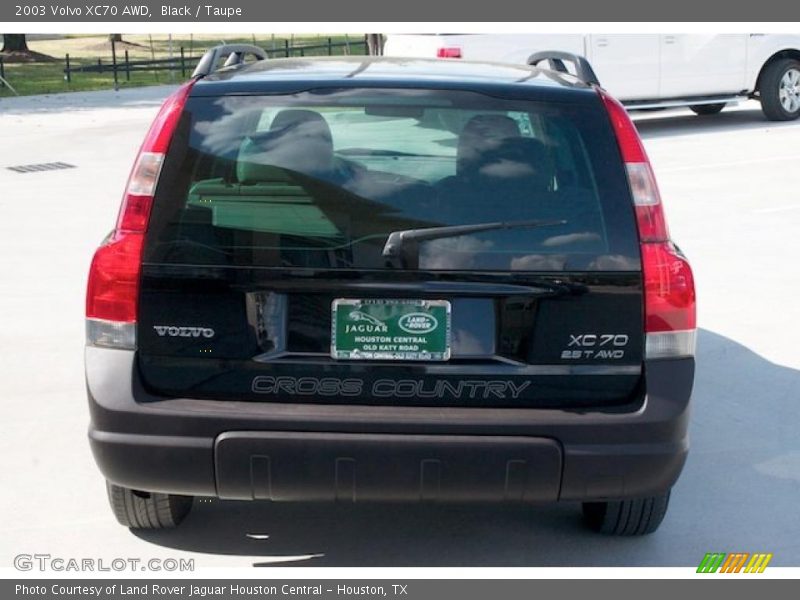 Black / Taupe 2003 Volvo XC70 AWD