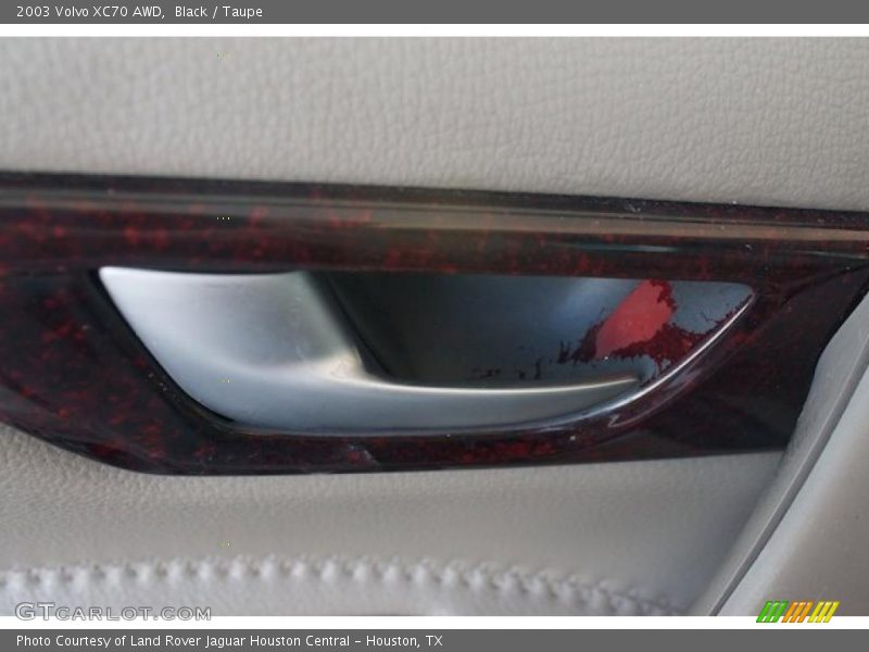 Black / Taupe 2003 Volvo XC70 AWD