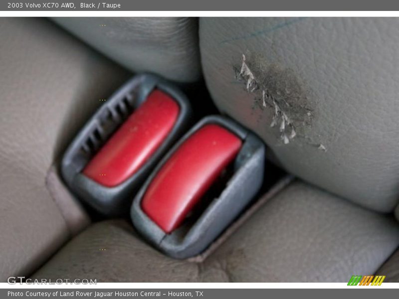Black / Taupe 2003 Volvo XC70 AWD