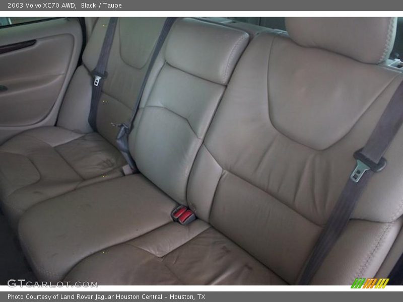 Black / Taupe 2003 Volvo XC70 AWD