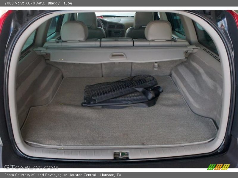 Black / Taupe 2003 Volvo XC70 AWD