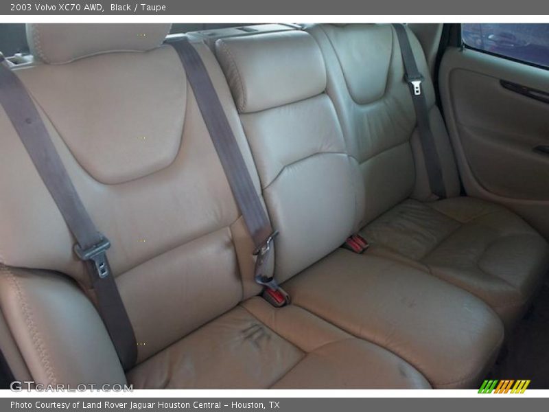 Black / Taupe 2003 Volvo XC70 AWD