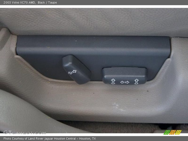 Black / Taupe 2003 Volvo XC70 AWD
