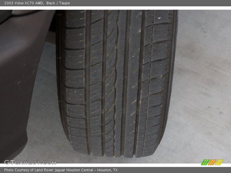 Black / Taupe 2003 Volvo XC70 AWD