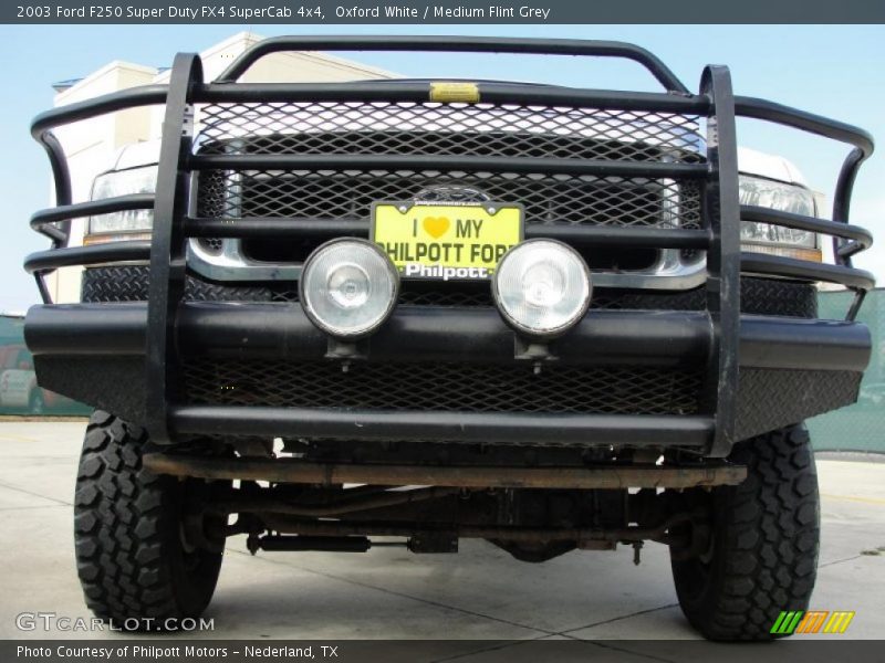Oxford White / Medium Flint Grey 2003 Ford F250 Super Duty FX4 SuperCab 4x4