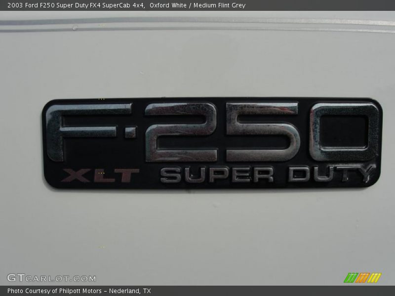 Oxford White / Medium Flint Grey 2003 Ford F250 Super Duty FX4 SuperCab 4x4