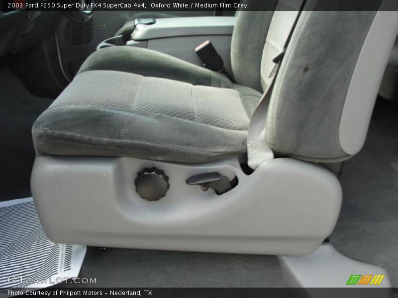 Oxford White / Medium Flint Grey 2003 Ford F250 Super Duty FX4 SuperCab 4x4