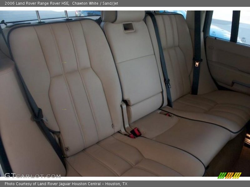  2006 Range Rover HSE Sand/Jet Interior