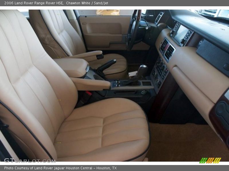  2006 Range Rover HSE Sand/Jet Interior