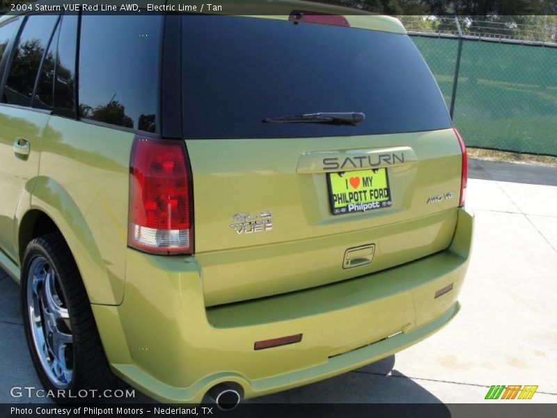 Electric Lime / Tan 2004 Saturn VUE Red Line AWD