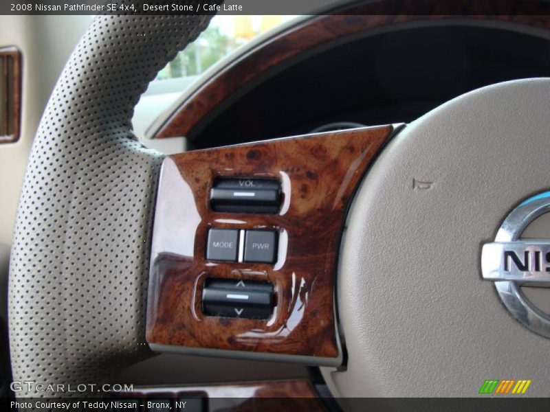 Controls of 2008 Pathfinder SE 4x4
