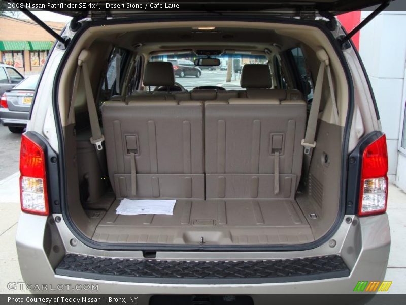  2008 Pathfinder SE 4x4 Trunk
