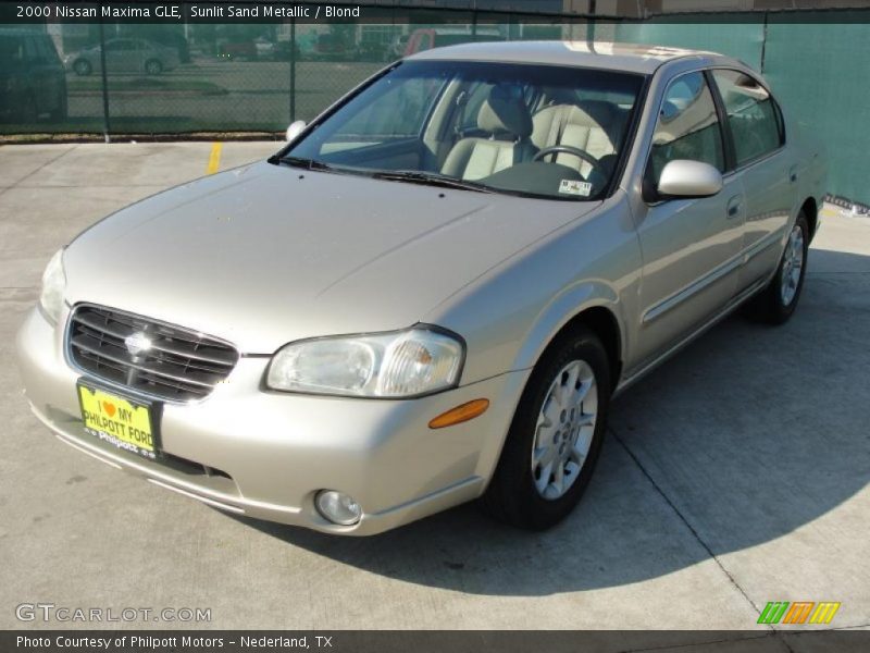 Sunlit Sand Metallic / Blond 2000 Nissan Maxima GLE