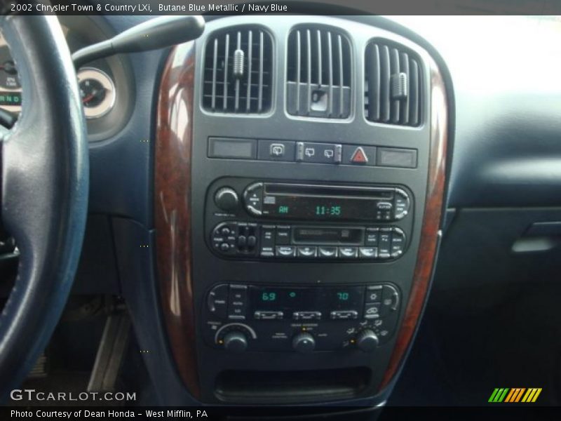 Controls of 2002 Town & Country LXi