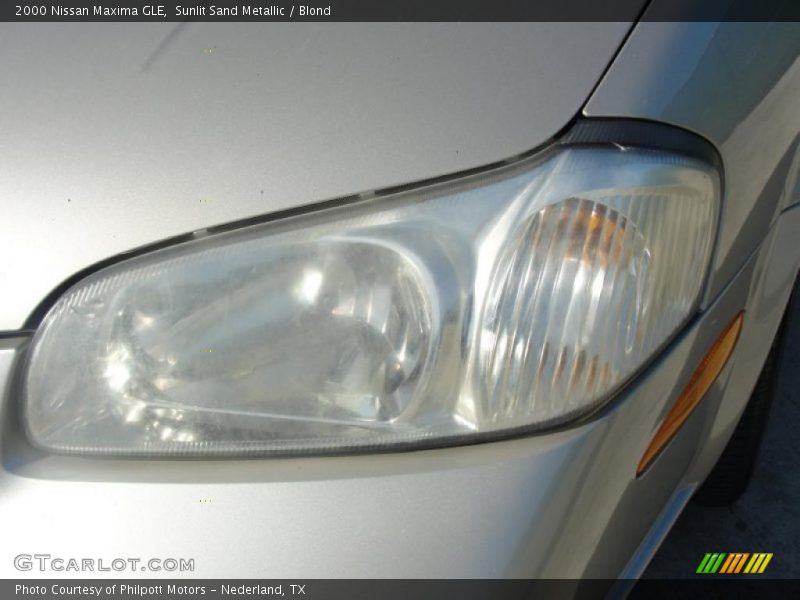 Sunlit Sand Metallic / Blond 2000 Nissan Maxima GLE